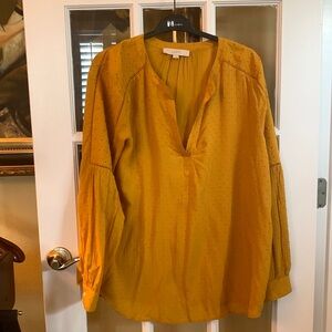 LOFT long sleeve shirt, Color mustard. Size XL